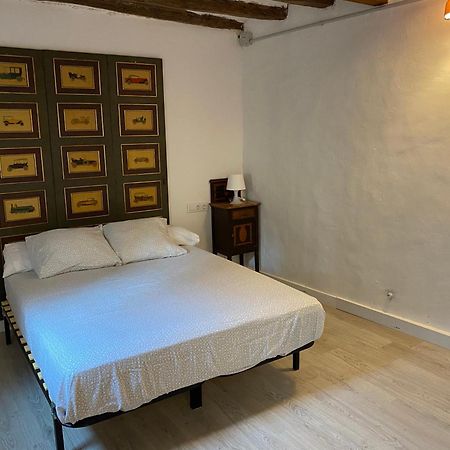 Cal Mestre- Olot Ngoại thất bức ảnh