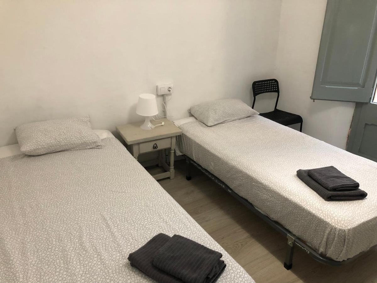 Cal Mestre- Olot Ngoại thất bức ảnh